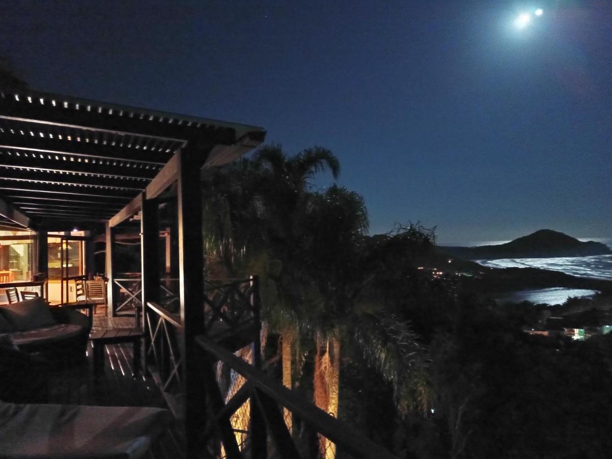 プライア・ド・ローザ La Roca Houseヴィラ エクステリア 写真